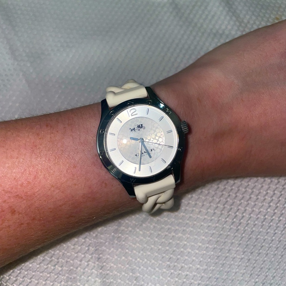 AUTHENTIC COACH LIBBY SILICONE STRAP WATCH  WHITE/SILVER 34mm.